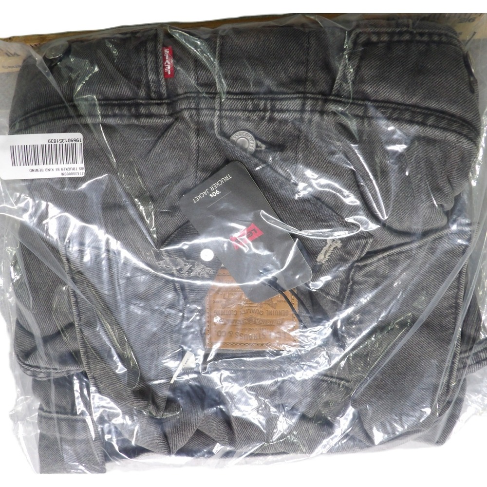 NWT Levi's Women 90's Trucker Be Kind Rewind Jacket Black Denim Cotton Relaxed M